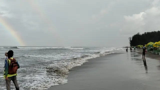 বর্ষায় যে কারণে কক্সবাজারে ঘুরতে যাবেন