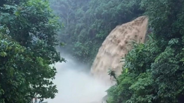 মাধবকুণ্ড জলপ্রপাতে ভ্রমণের সেরা সময় কখন?